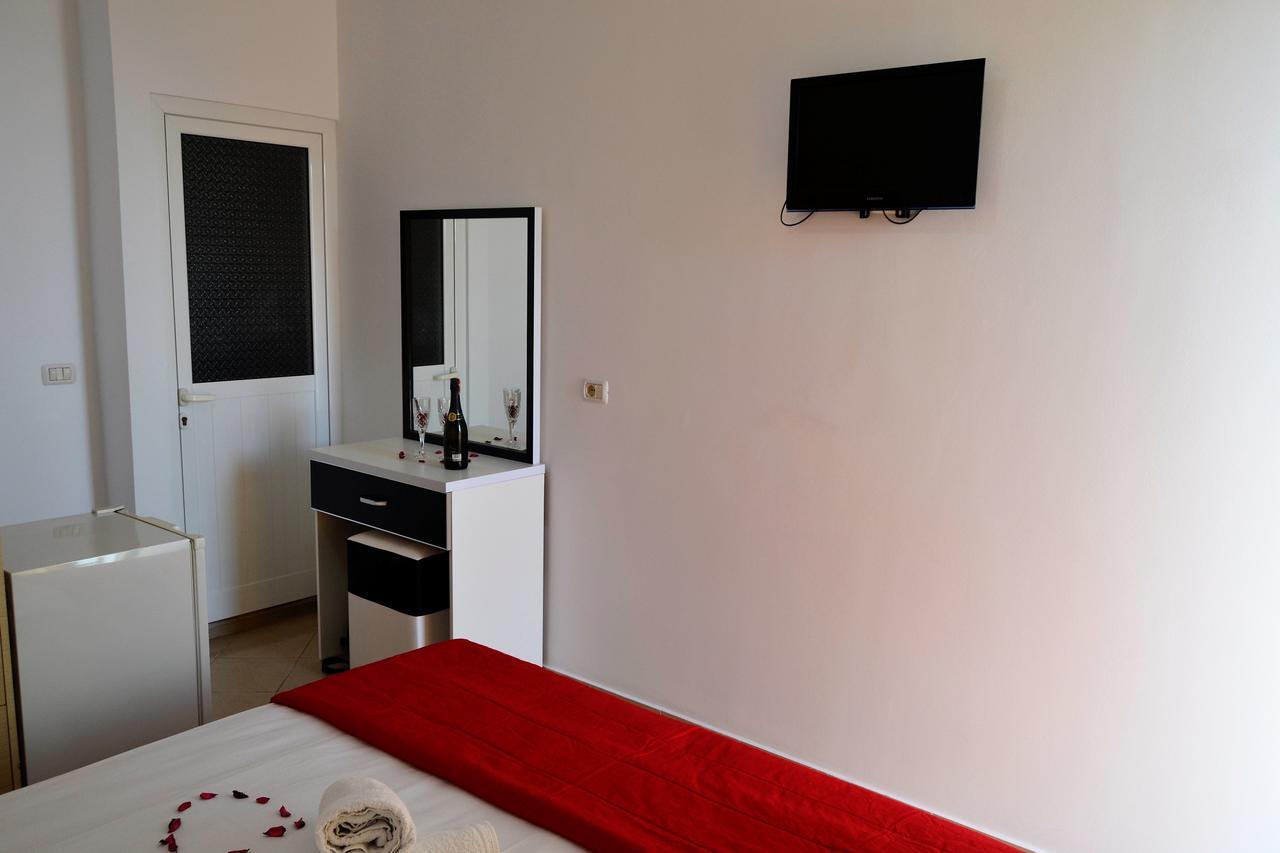 Noah Apartaments Саранда Екстер'єр фото